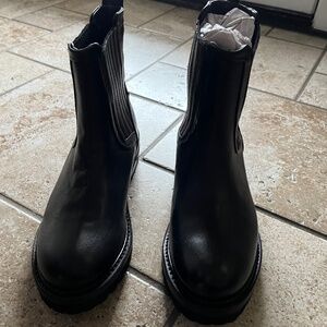Frye Ella Moto Chelsea Leather Boot